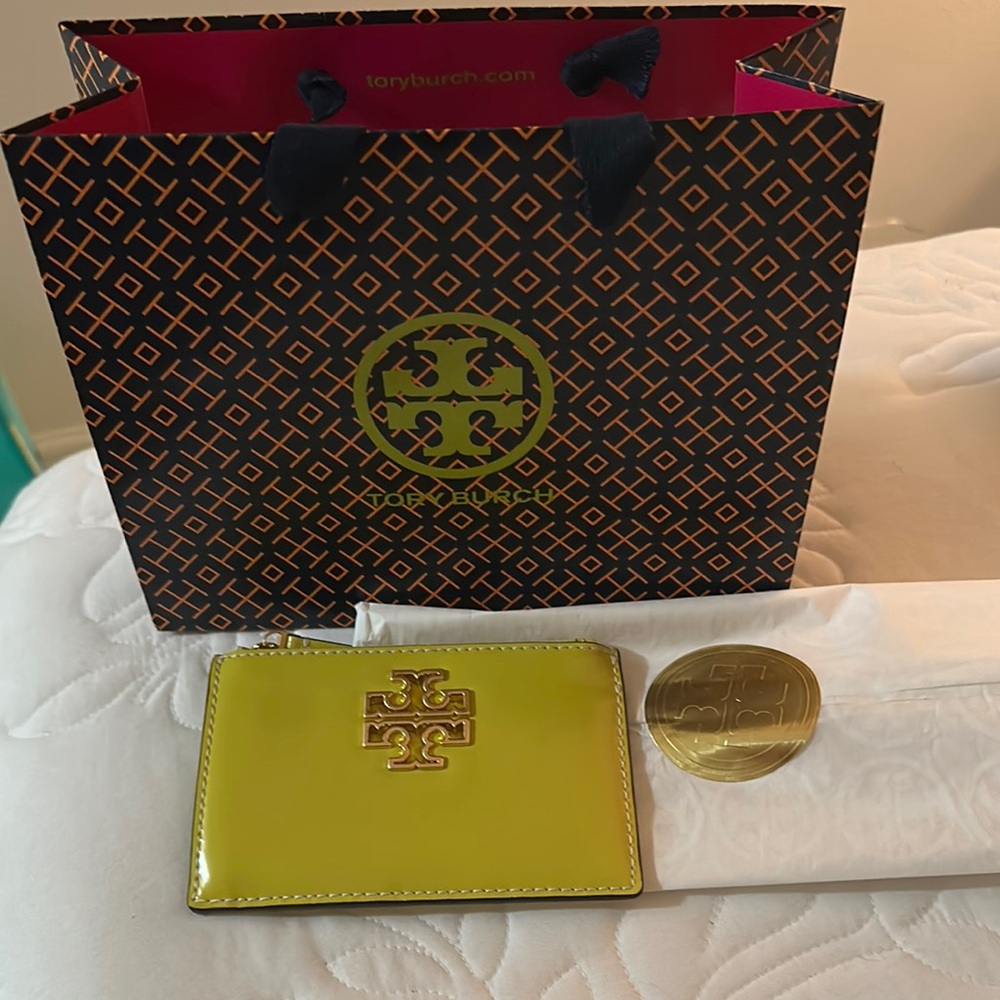 Tory Burch Yellow and Gold Wallet